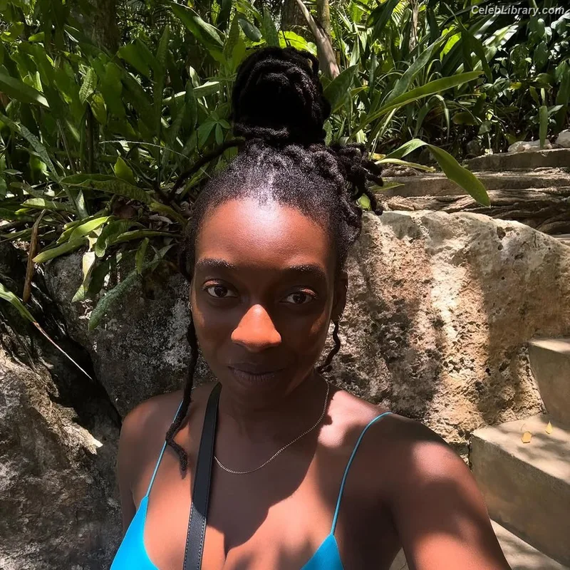 Little Simz photo 23 of 56
