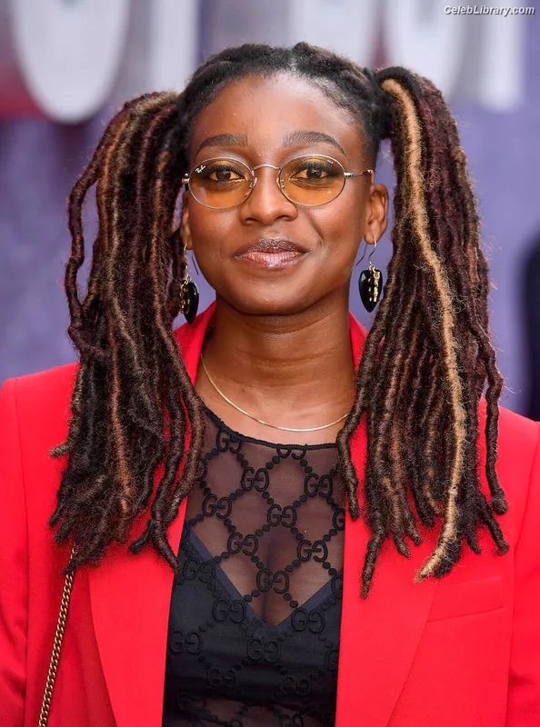 Little Simz photo 6 of 56