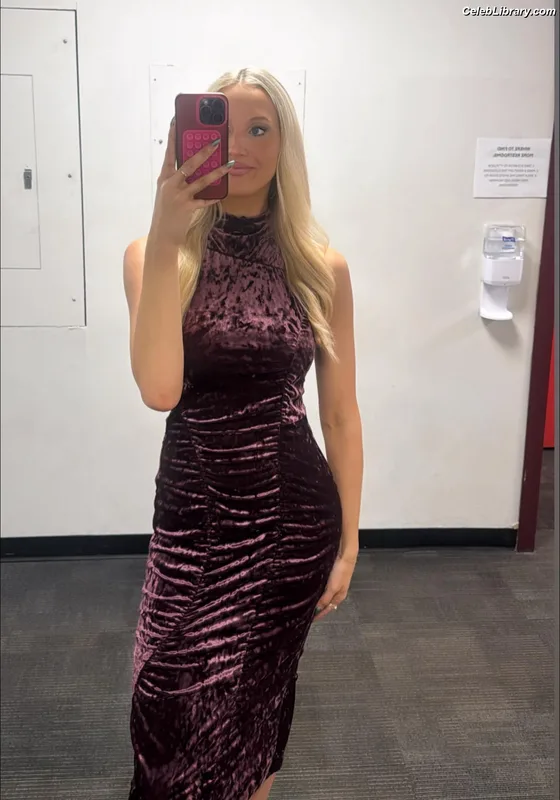 Liv Johnson photo 3 of 151