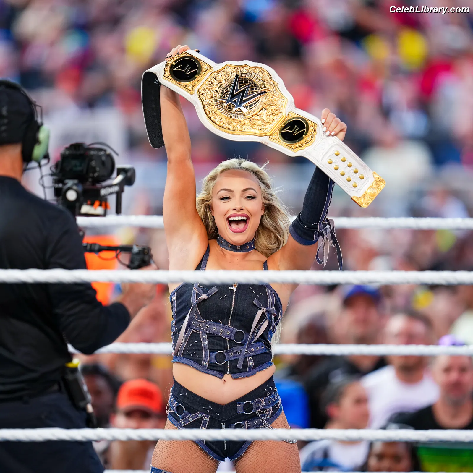 Liv Morgan photo 23 of 1803