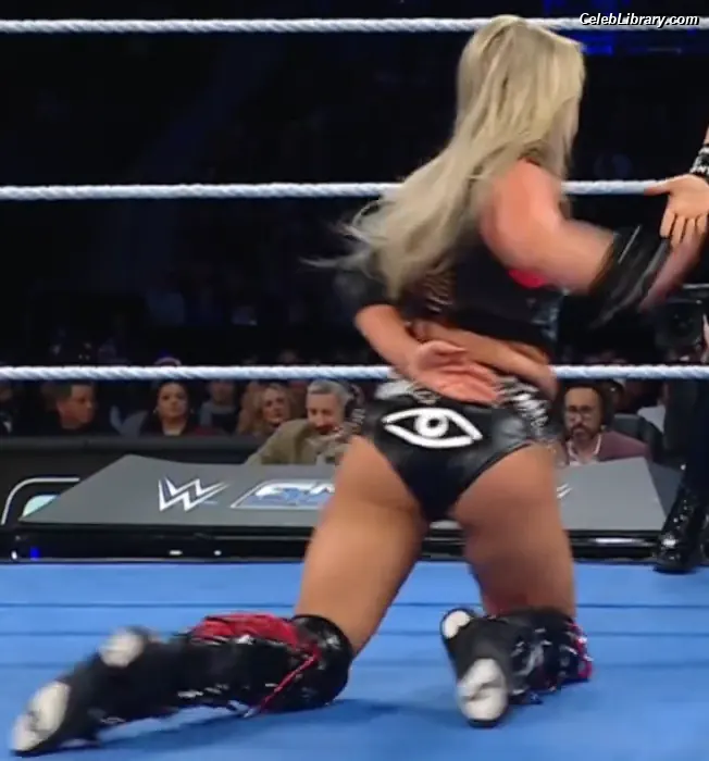 Liv Morgan photo 7 of 1803
