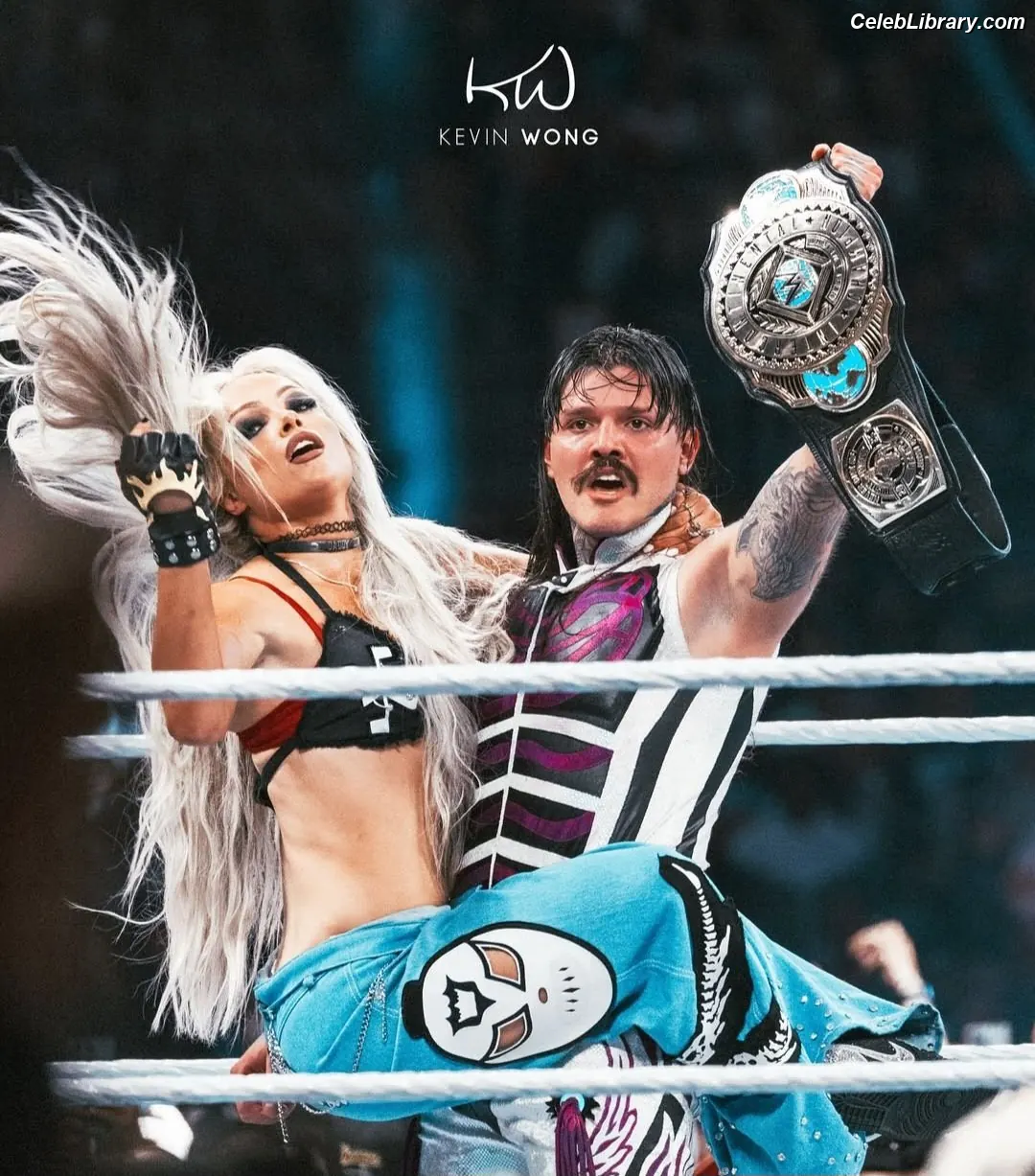 Liv Morgan photo 18 of 1803