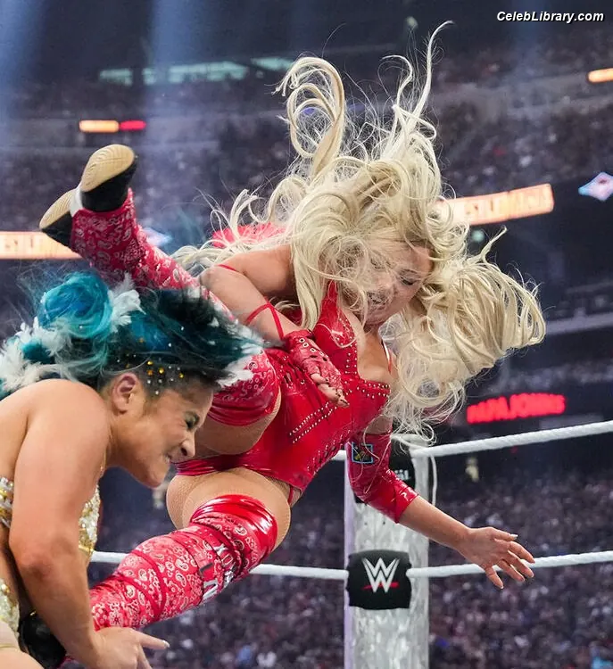 Liv Morgan photo 8 of 1803