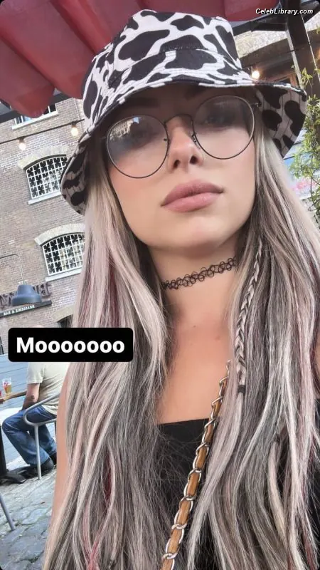 Liv Morgan photo 14 of 1803