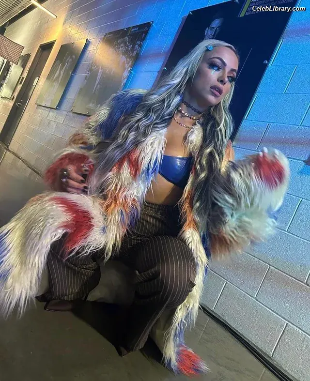 Liv Morgan photo 9 of 1803