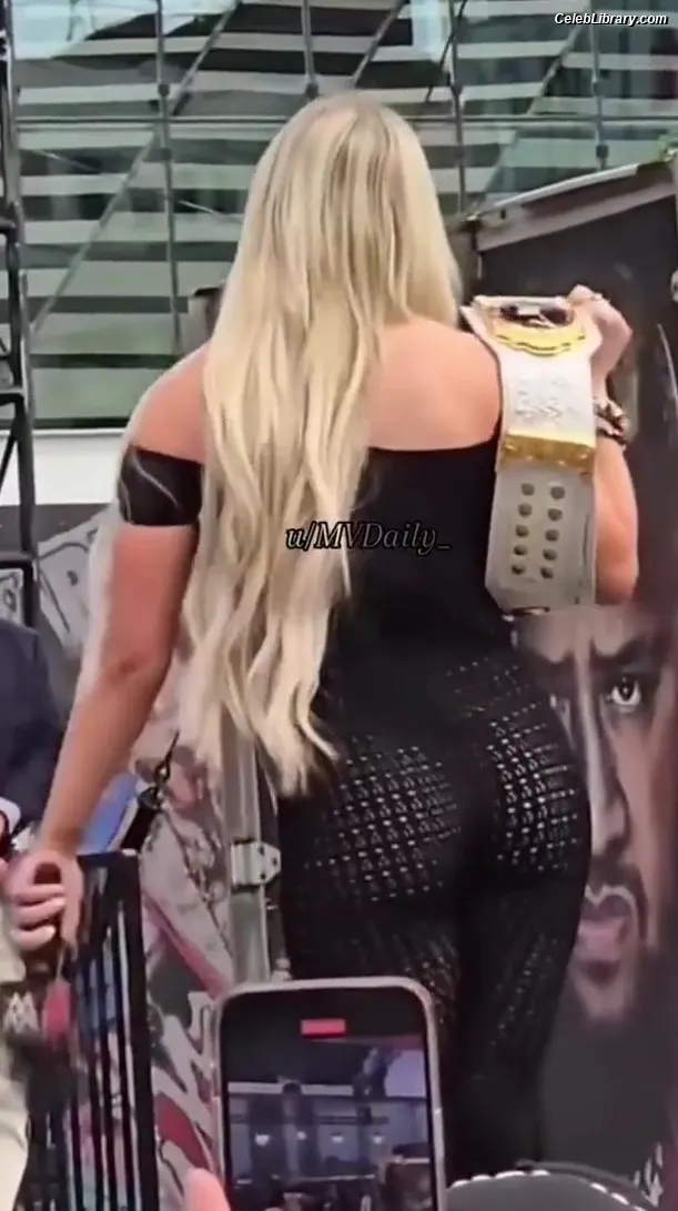 Liv Morgan photo 20 of 1803