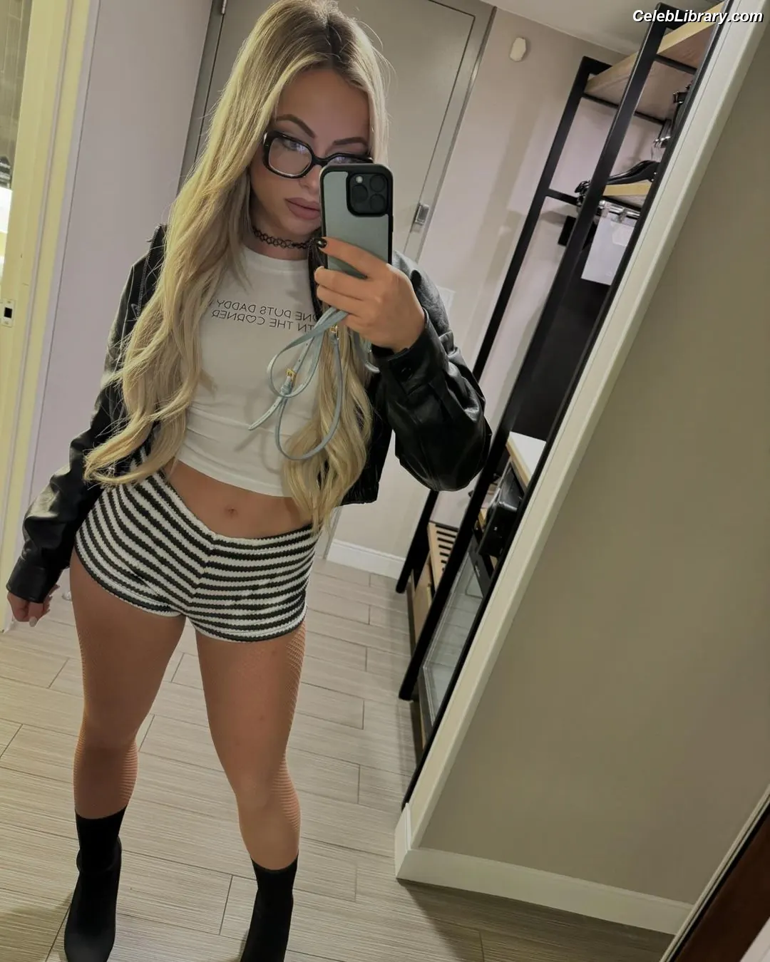 Liv Morgan photo 9 of 1803