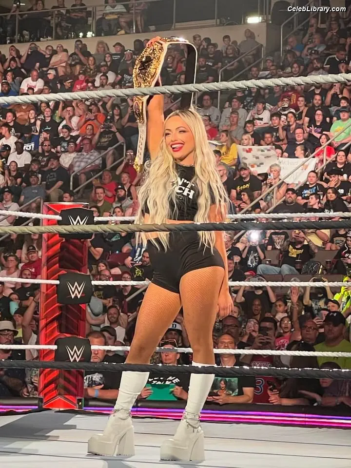 Liv Morgan photo 2 of 1803