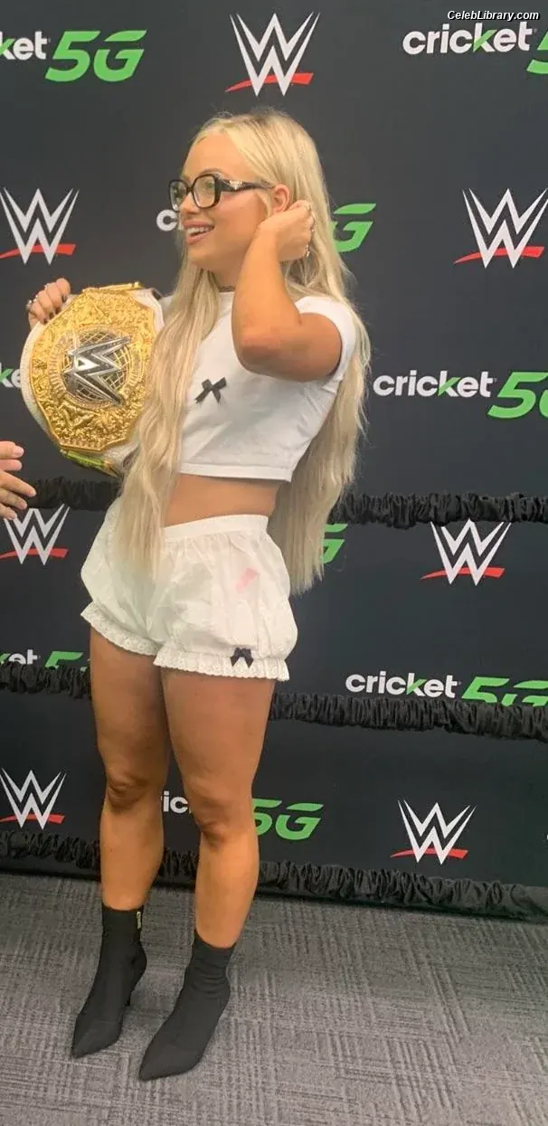 Liv Morgan photo 5 of 1803