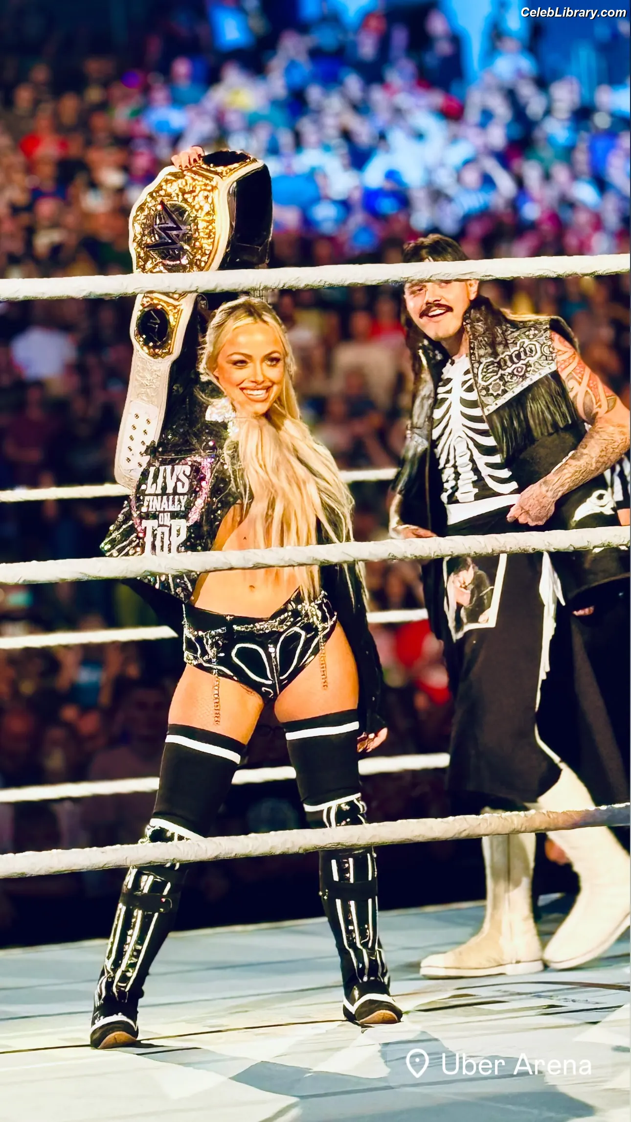 Liv Morgan photo 1 of 1803