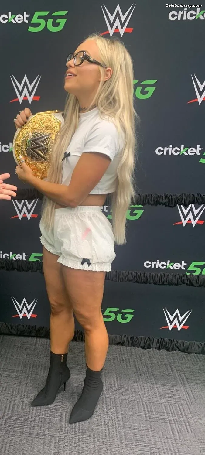 Liv Morgan photo 21 of 1803