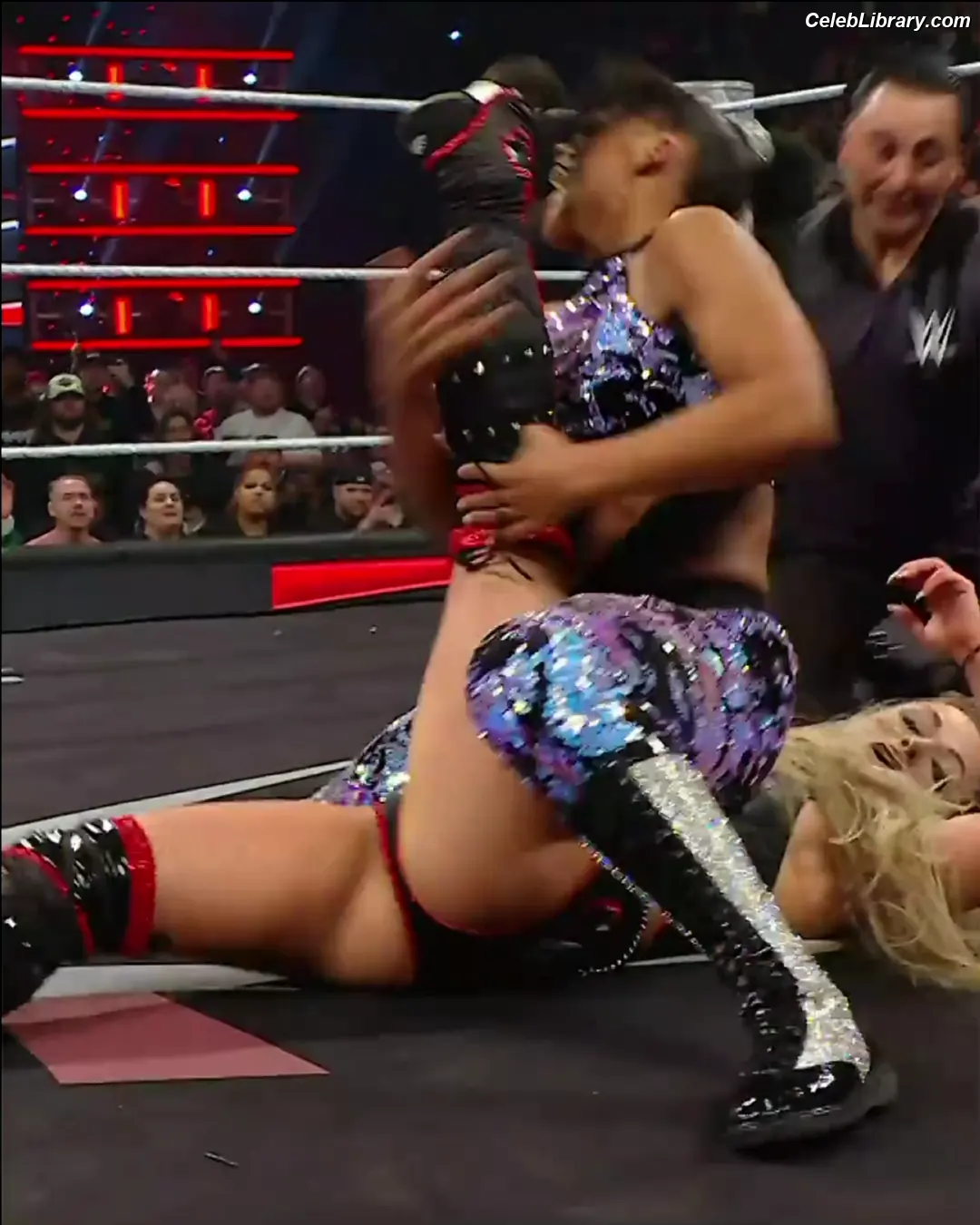Liv Morgan photo 1 of 1803