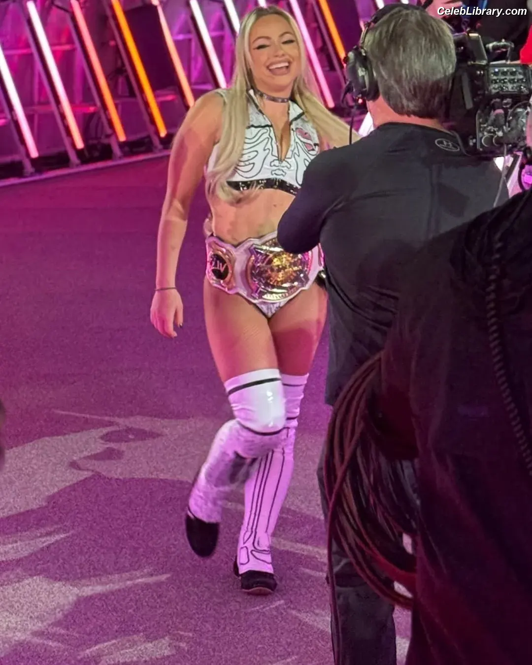Liv Morgan photo 10 of 1803