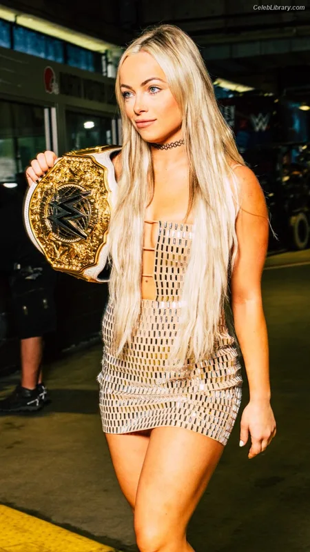 Liv Morgan photo 5 of 1800