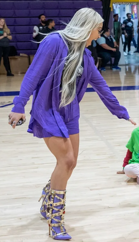 Liv Morgan photo 7 of 1800