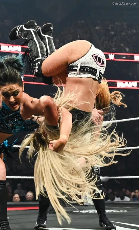 Liv Morgan photo 9 of 1800