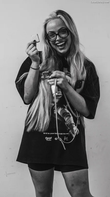 Liv Morgan photo 16 of 1800