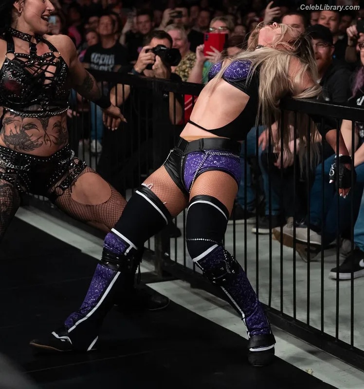 Liv Morgan photo 14 of 1800