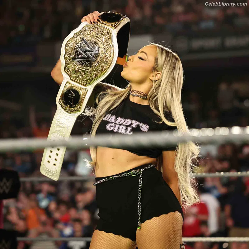 Liv Morgan photo 3 of 1800