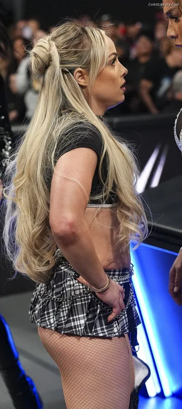 Liv Morgan photo 4 of 1800