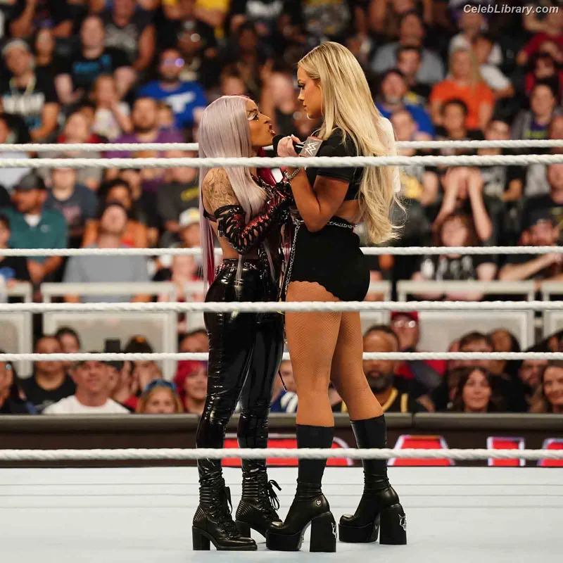 Liv Morgan photo 10 of 1800