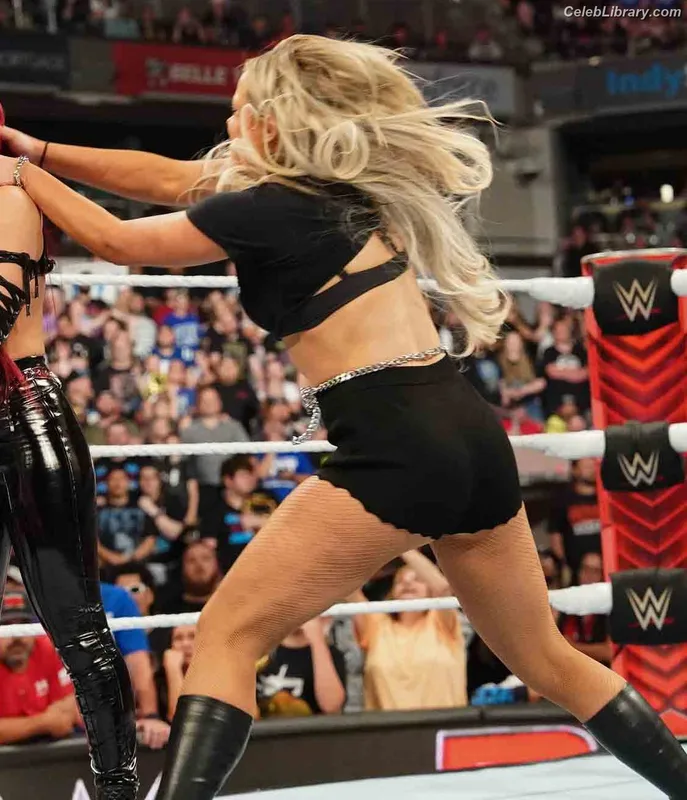 Liv Morgan photo 17 of 1800