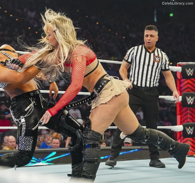 Liv Morgan photo 4 of 1800