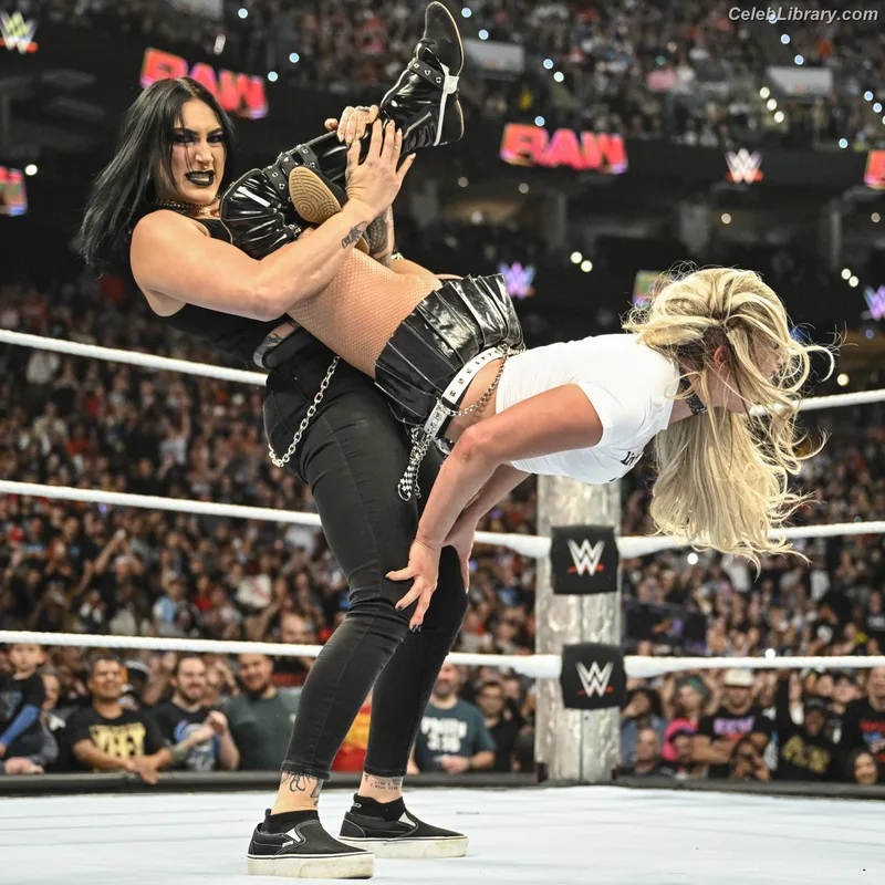 Liv Morgan photo 12 of 1800