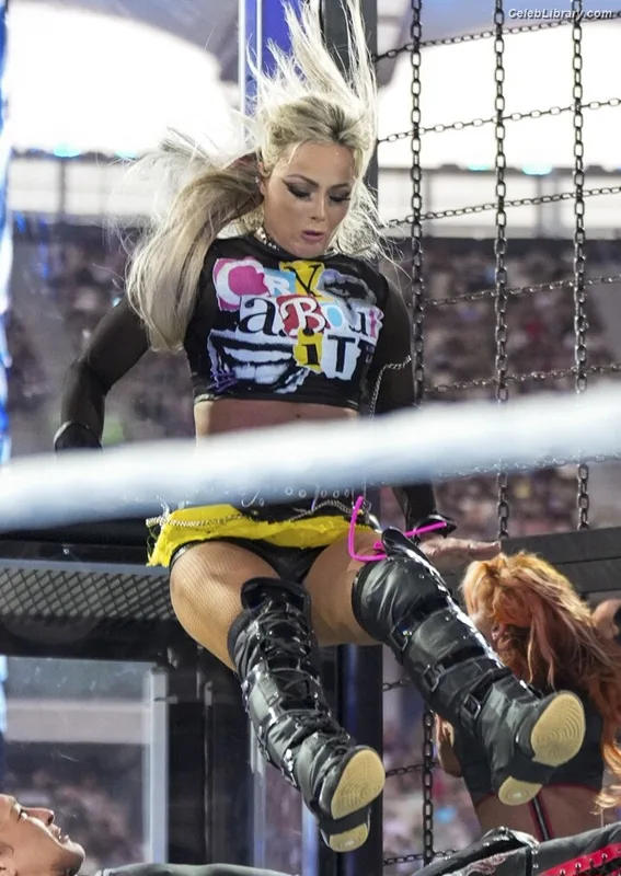 Liv Morgan photo 19 of 1800