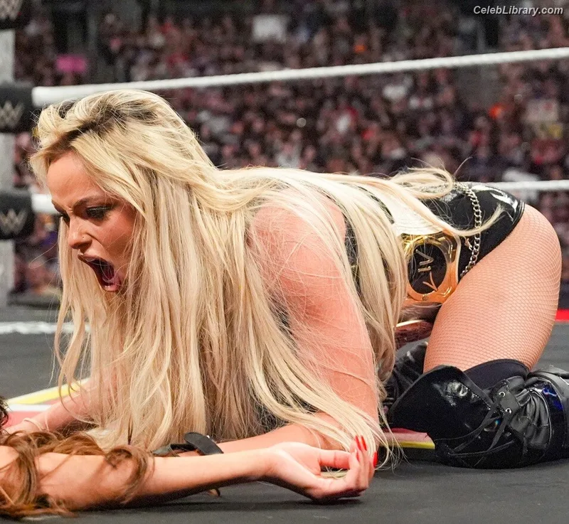 Liv Morgan photo 8 of 1800