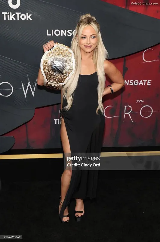 Liv Morgan photo 2 of 1800