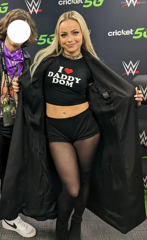 Liv Morgan photo 3 of 1800