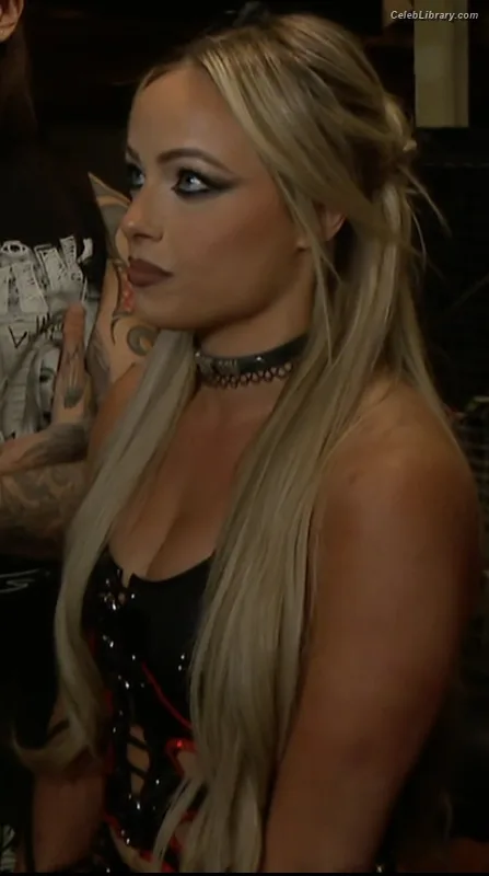 Liv Morgan photo 13 of 1800