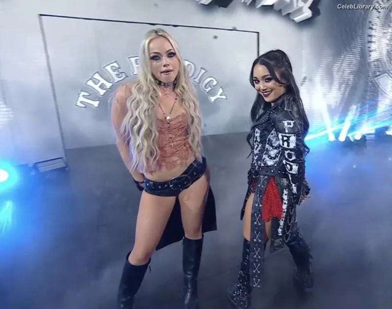 Liv Morgan photo 9 of 1800