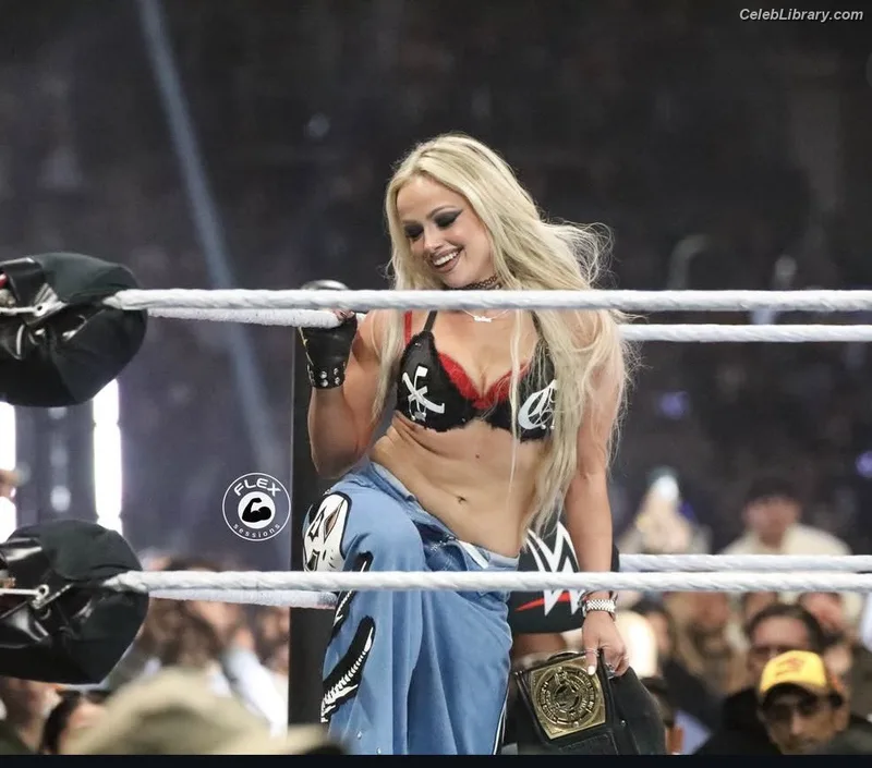 Liv Morgan photo 17 of 1800