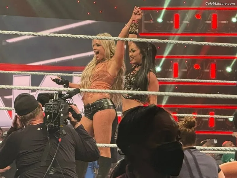 Liv Morgan photo 1 of 1800