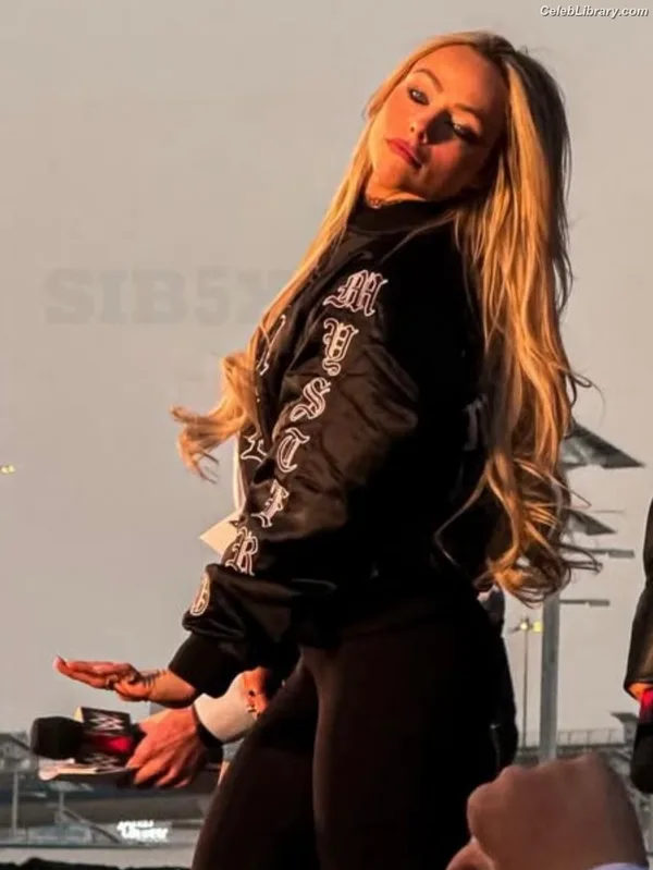 Liv Morgan photo 10 of 1800
