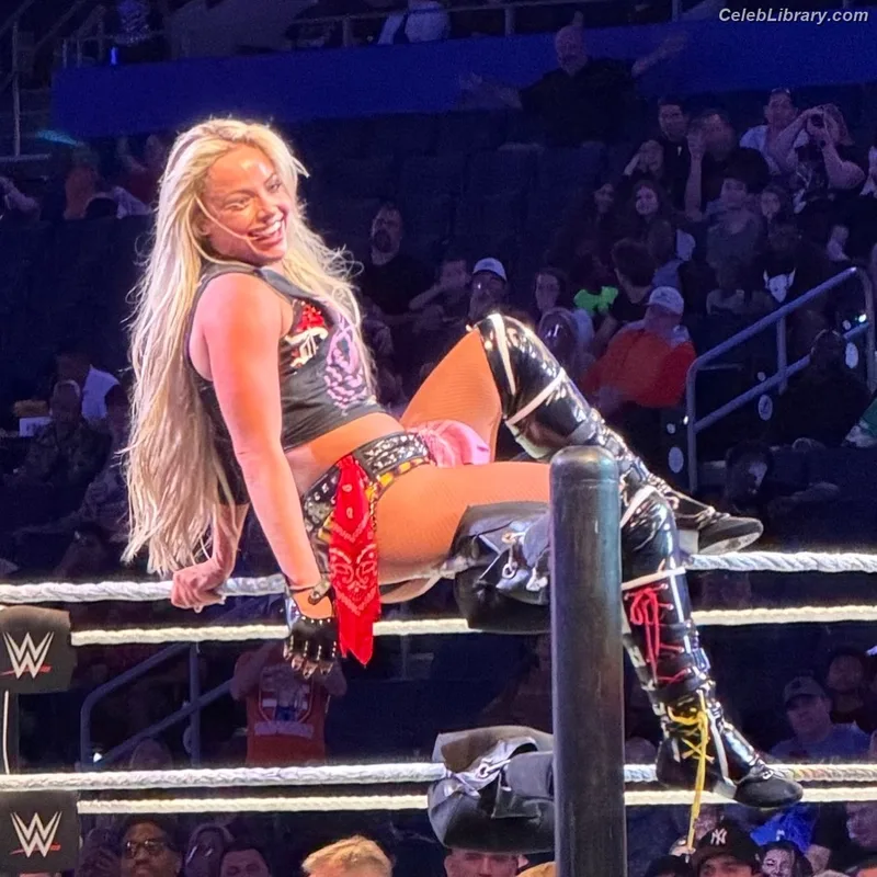 Liv Morgan photo 23 of 1800