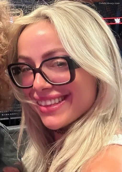 Liv Morgan photo 18 of 1800