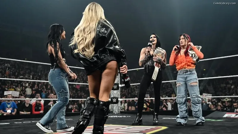 Liv Morgan photo 10 of 1800