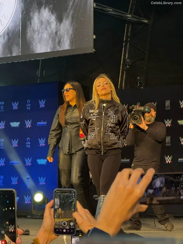 Liv Morgan photo 9 of 1800