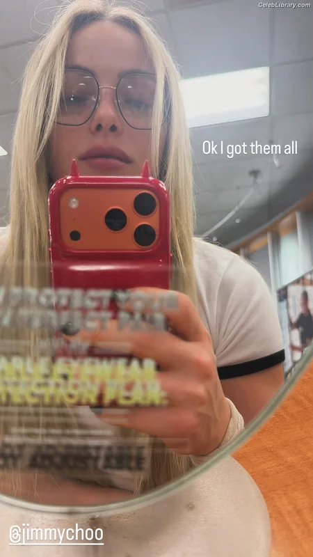 Liv Morgan photo 17 of 1800