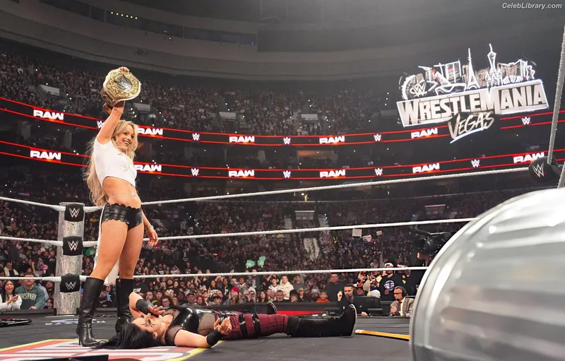 Liv Morgan photo 20 of 1800