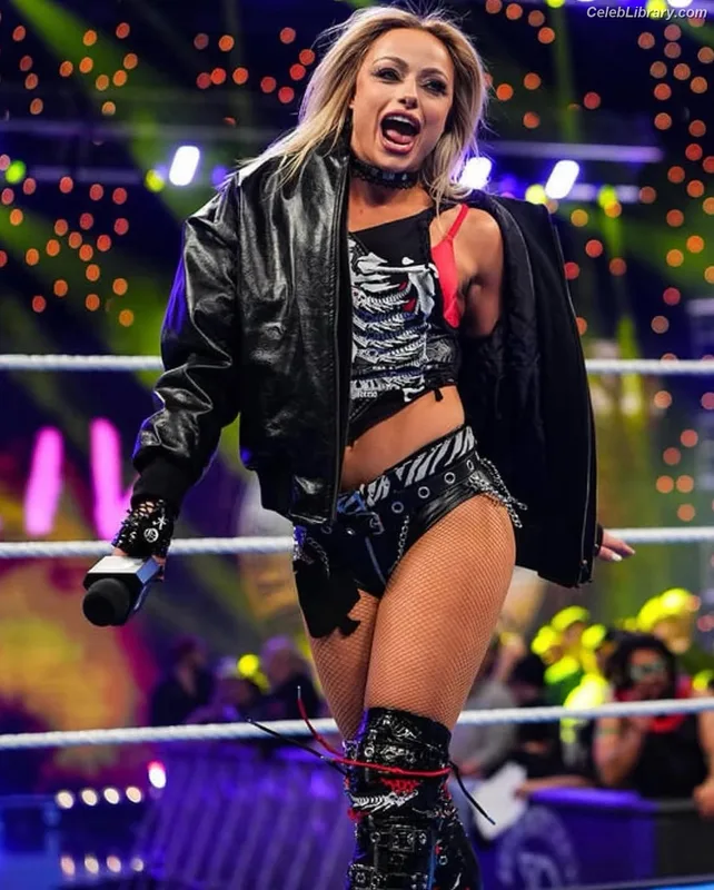 Liv Morgan photo 13 of 1800