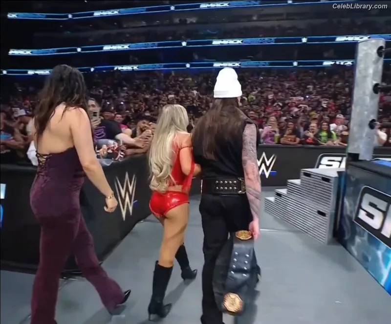 Liv Morgan photo 24 of 1800
