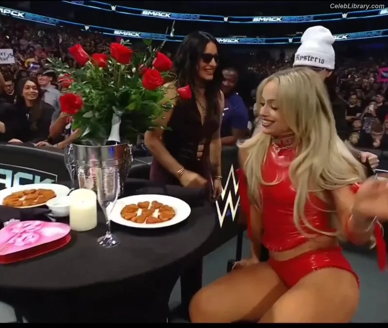 Liv Morgan photo 2 of 1800