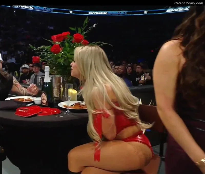Liv Morgan photo 3 of 1800