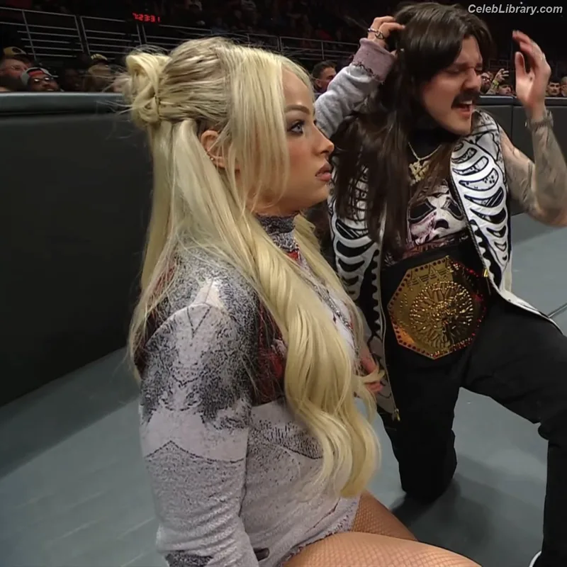 Liv Morgan photo 24 of 1800