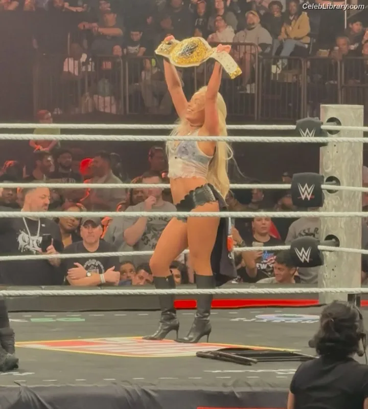 Liv Morgan photo 16 of 1800