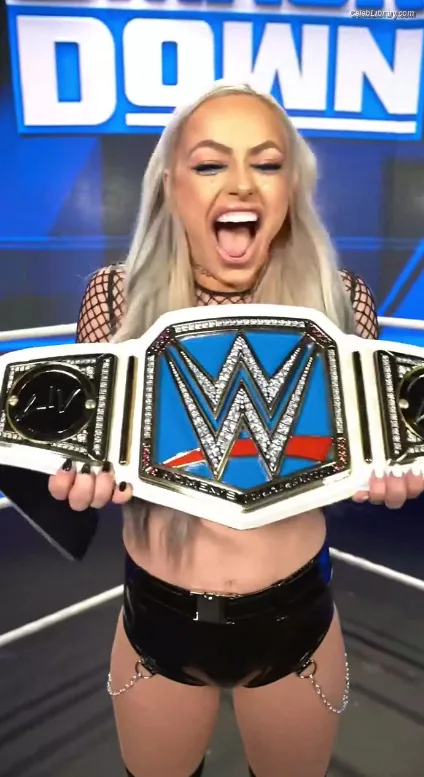 Liv Morgan photo 6 of 1800